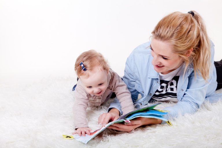 10 propozycji zabaw z dziećmi – dla rodziców, którzy bawić się… nie lubią!